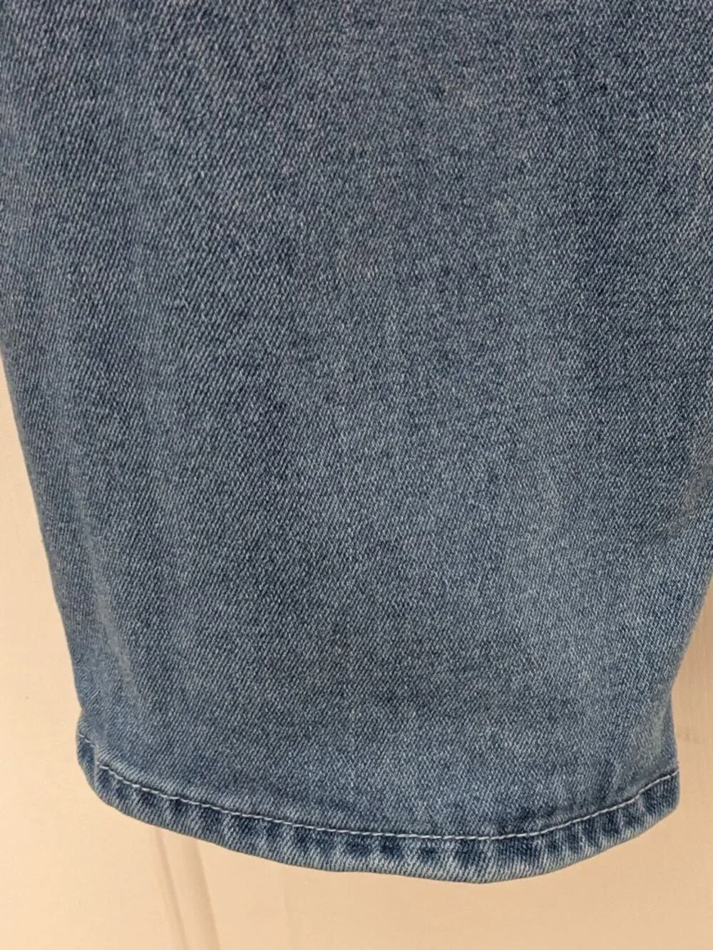 TRUE RELIGION Men's Jeans Size 34 Relaxed Straight Fit Blue .
